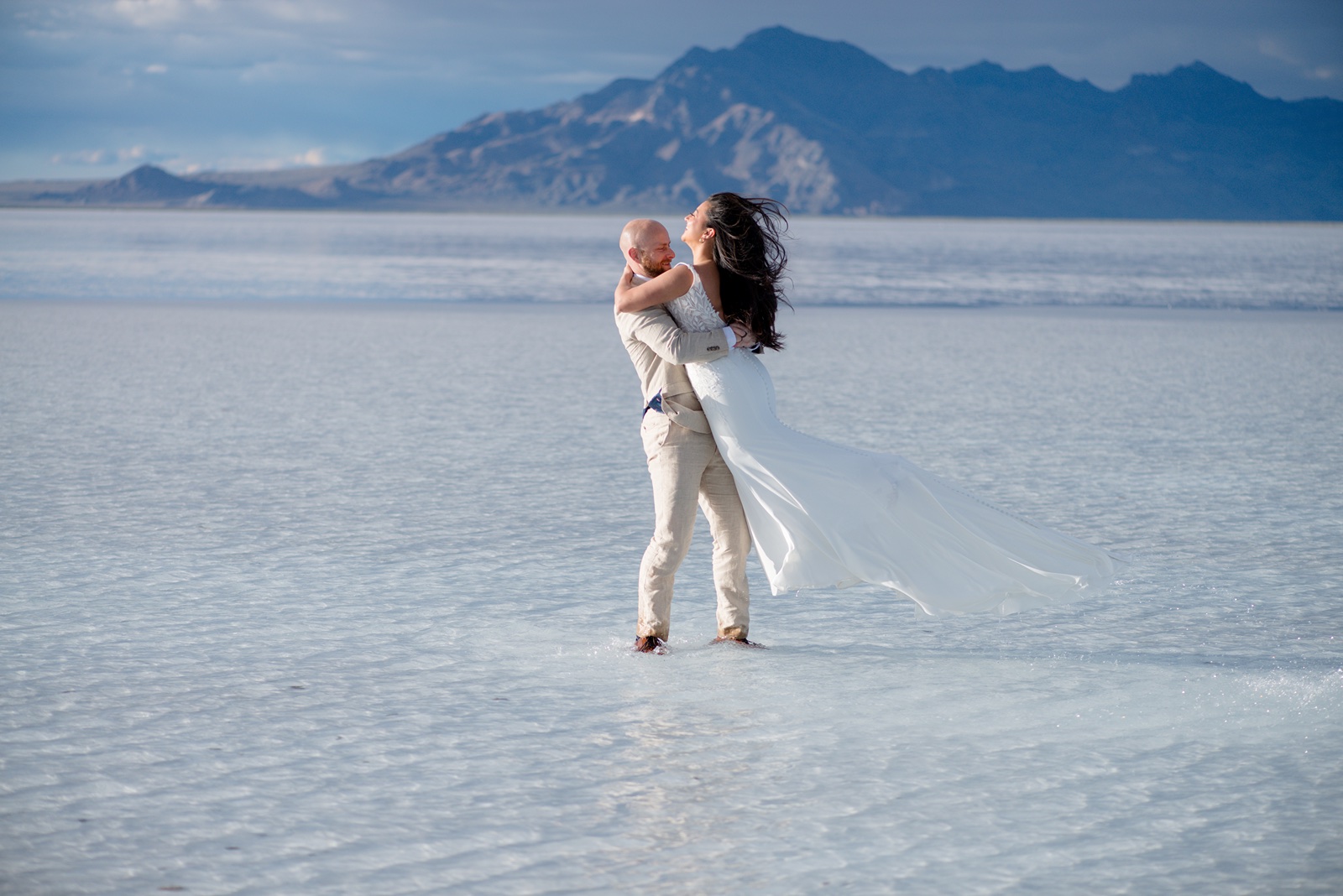 salt flats bridals utah, hidden gem wedding photographers in utah, wedding photographers utah